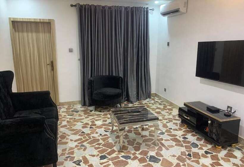 Weena Hotel & Resort