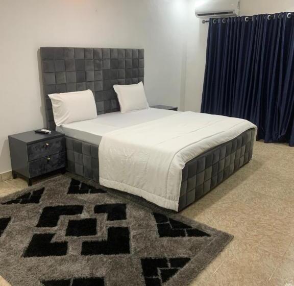 Weena Hotel & Resort