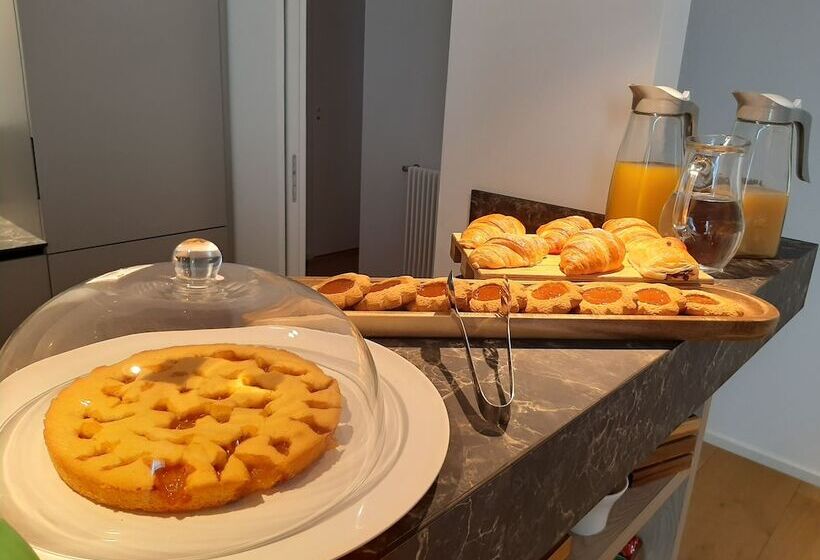 B&b Le Suites Di Costanza