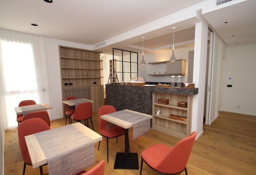 B&b Le Suites Di Costanza