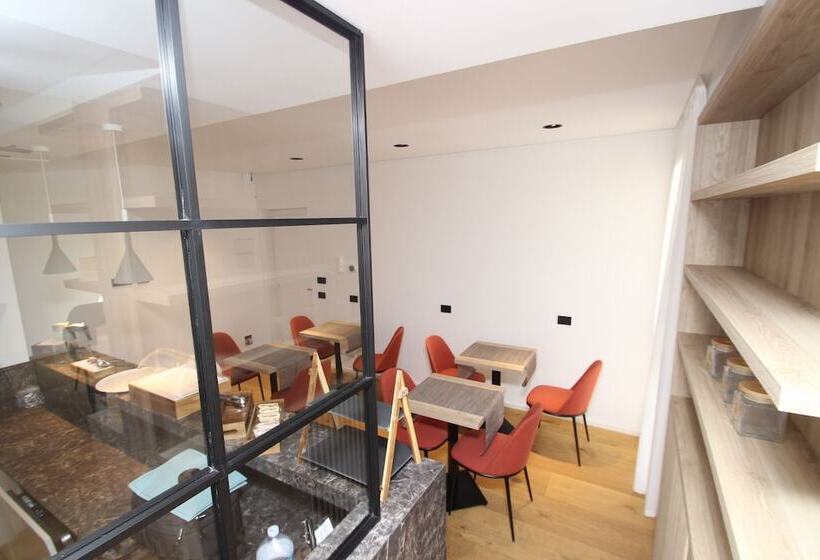 B&b Le Suites Di Costanza