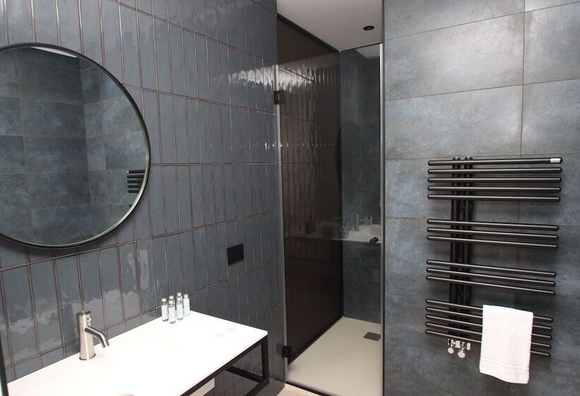 B&b Le Suites Di Costanza