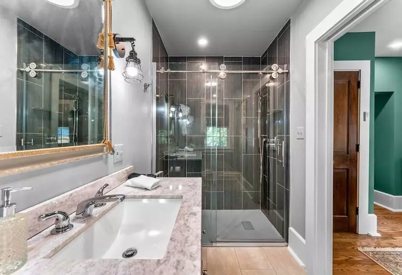 Aamiaismajoitus (B&B) The Inn On Market