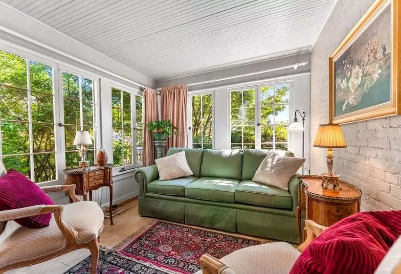 Aamiaismajoitus (B&B) The Inn On Market