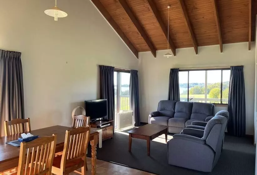 Black Bream Point Cabins