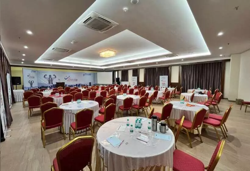 Greenleaf The Resort & Spa, Ganpatipule