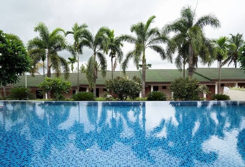 Greenleaf The Resort & Spa, Ganpatipule