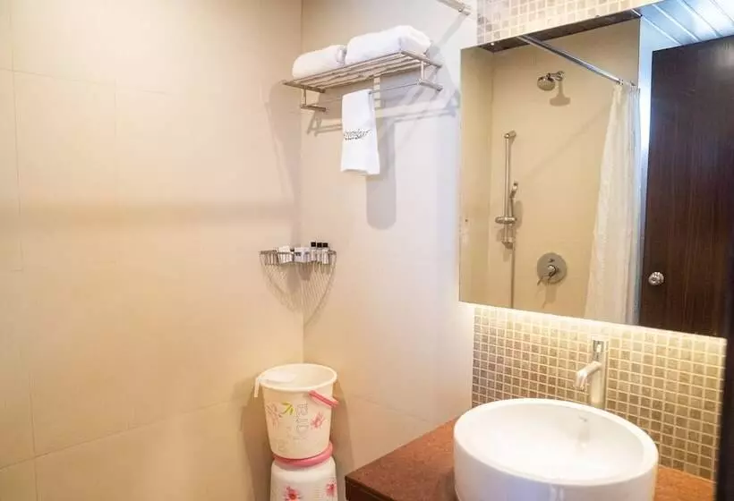 Greenleaf The Resort & Spa, Ganpatipule