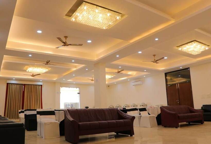 酒店 Clarks Inn Express Bharatpur