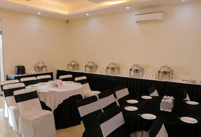 酒店 Clarks Inn Express Bharatpur