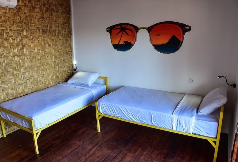 فندق Mad Monkey Nusa Lembongan