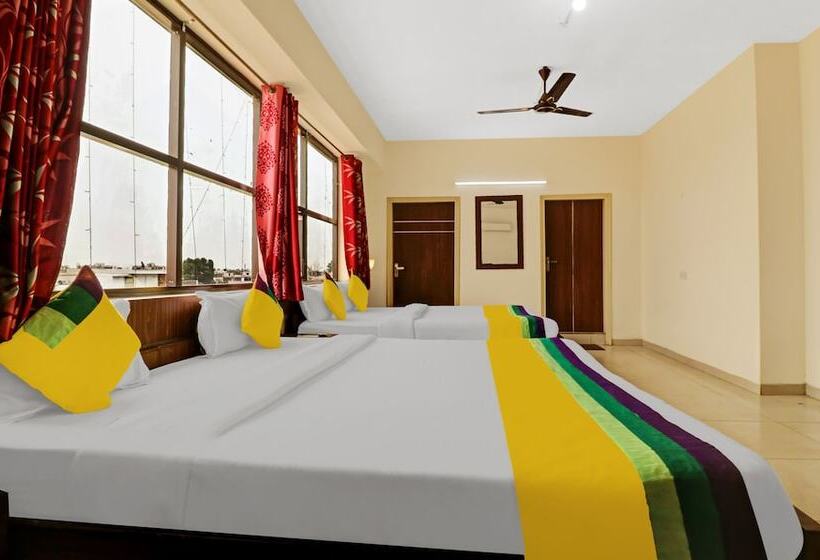 בית מלון כפרי Itsy By Treebo  Starwood