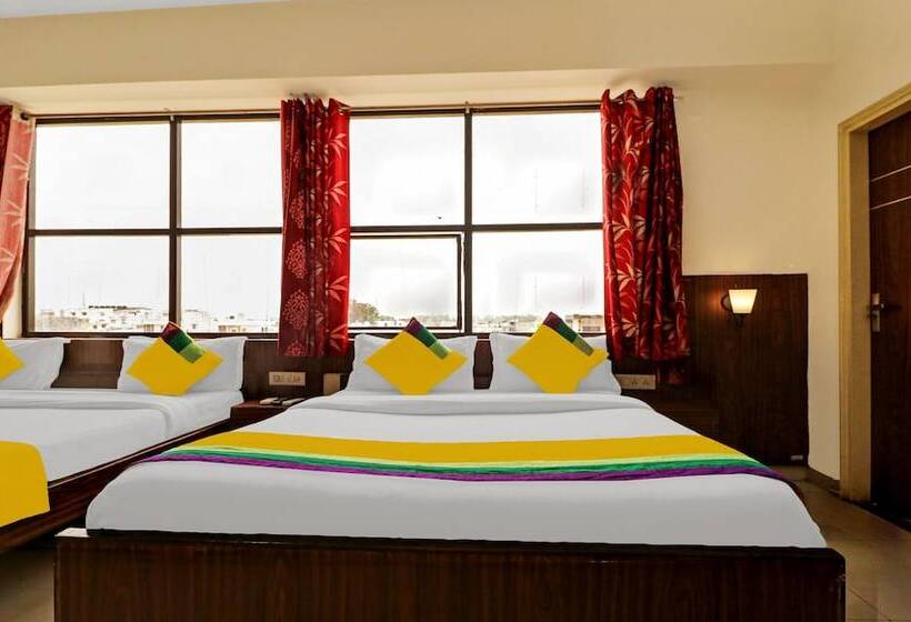 בית מלון כפרי Itsy By Treebo  Starwood