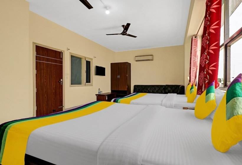 בית מלון כפרי Itsy By Treebo  Starwood