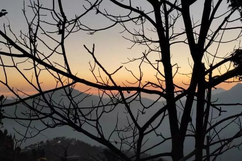 Hotelli Kanatal S Valley View Inn