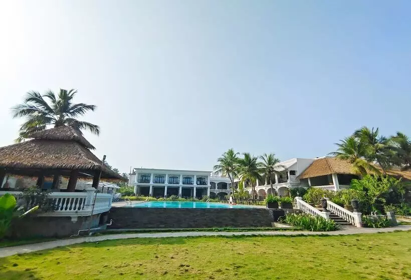 هتل Lagoon Sarovar Premiere Resort, Pondicherry