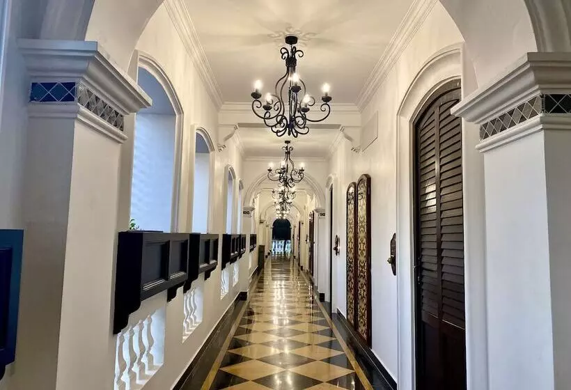 هتل Lagoon Sarovar Premiere Resort, Pondicherry