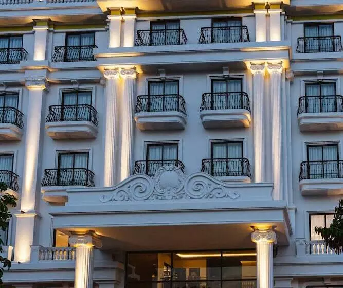 هتل Phu Thang Grand