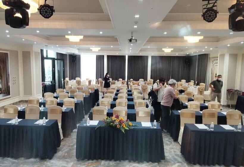 هتل Phu Thang Grand