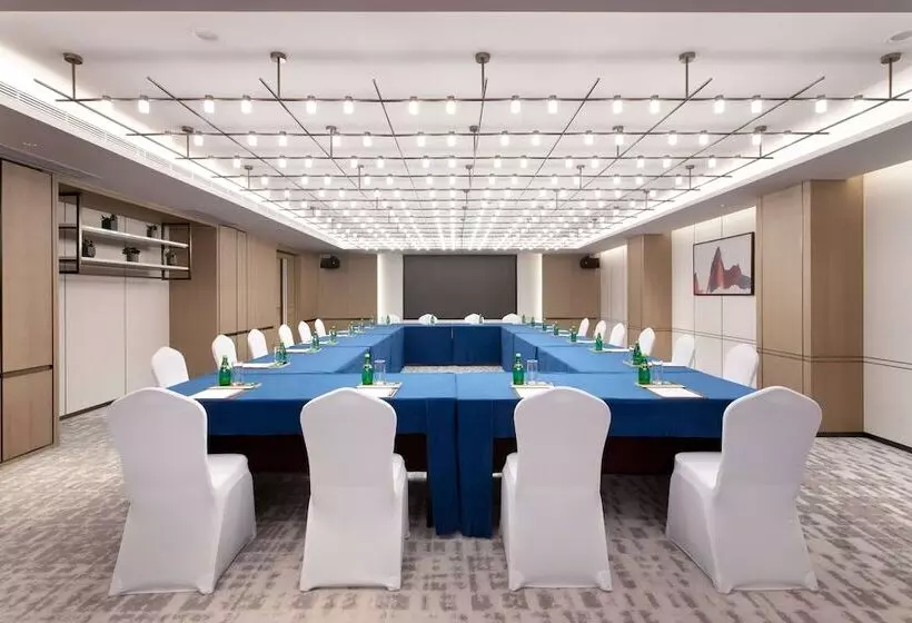 ホテル Ramada Plaza By Wyndham Poyang