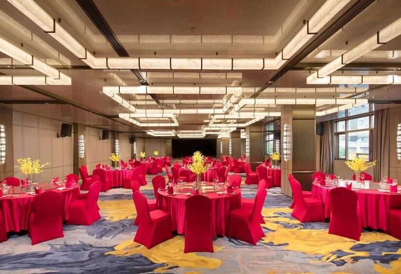 Hotel Ramada Plaza By Wyndham Poyang