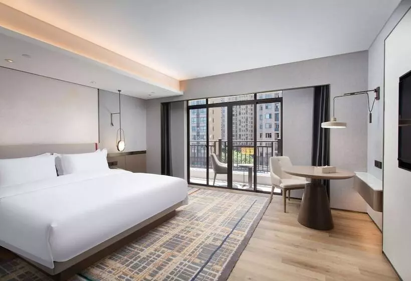 ホテル Ramada Plaza By Wyndham Poyang