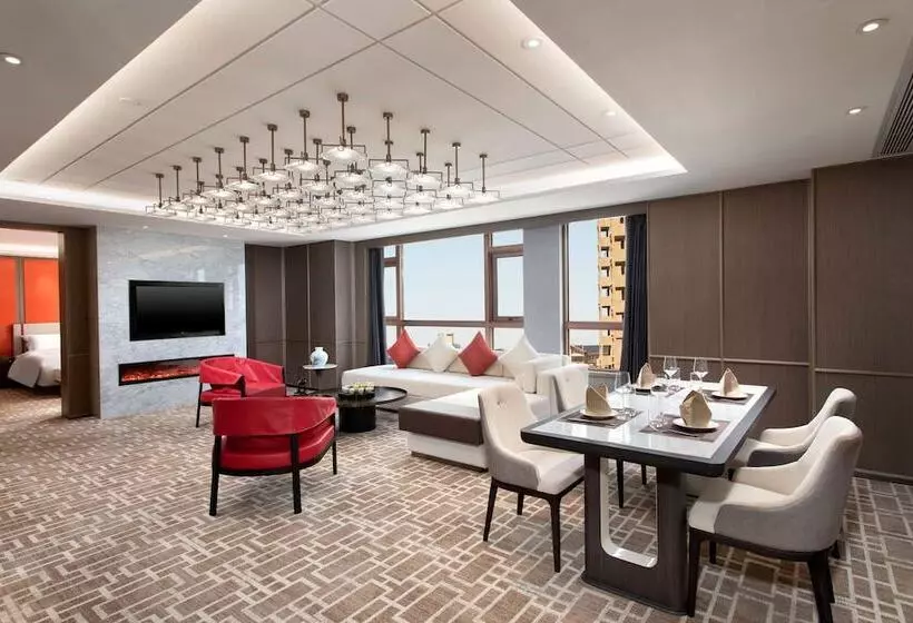 ホテル Ramada Plaza By Wyndham Poyang