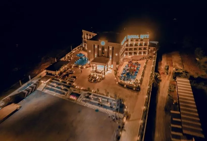 ホテル Royal Ritz