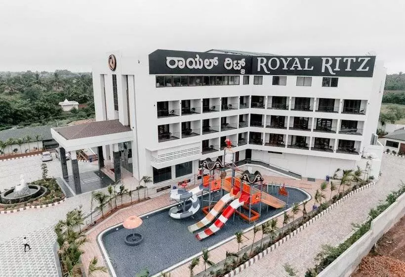 ホテル Royal Ritz