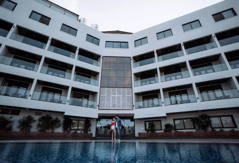 ホテル Royal Ritz