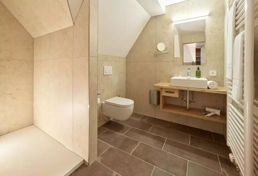 Hotelli Wittelsbacher Hof