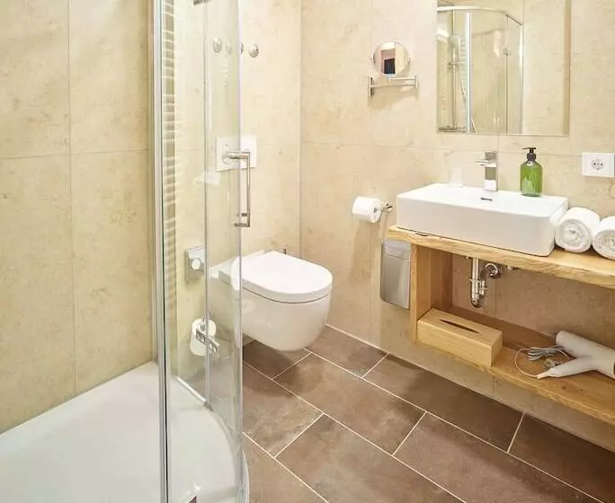 Hotelli Wittelsbacher Hof