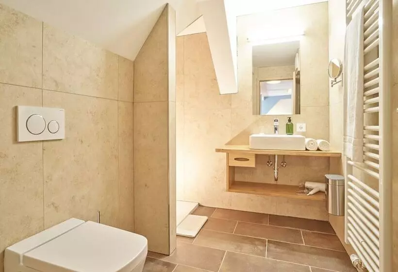 Hotelli Wittelsbacher Hof