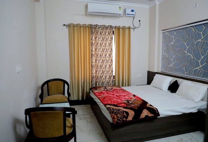 هتل Yellow Leaf Rishikesh