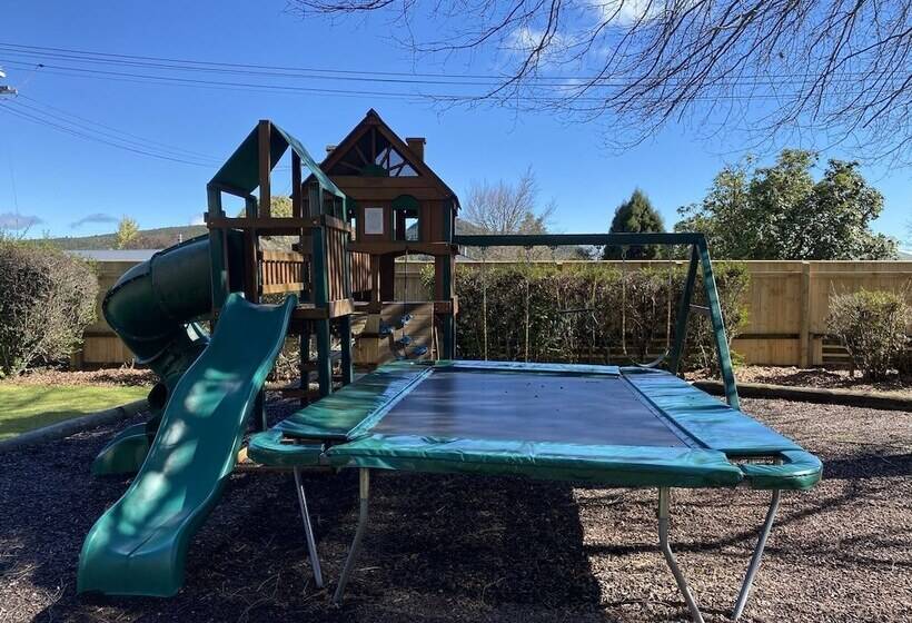 Motuoapa Bay Chalets