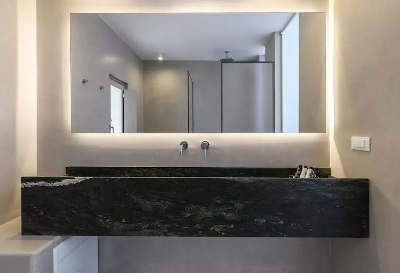 Muro Suites