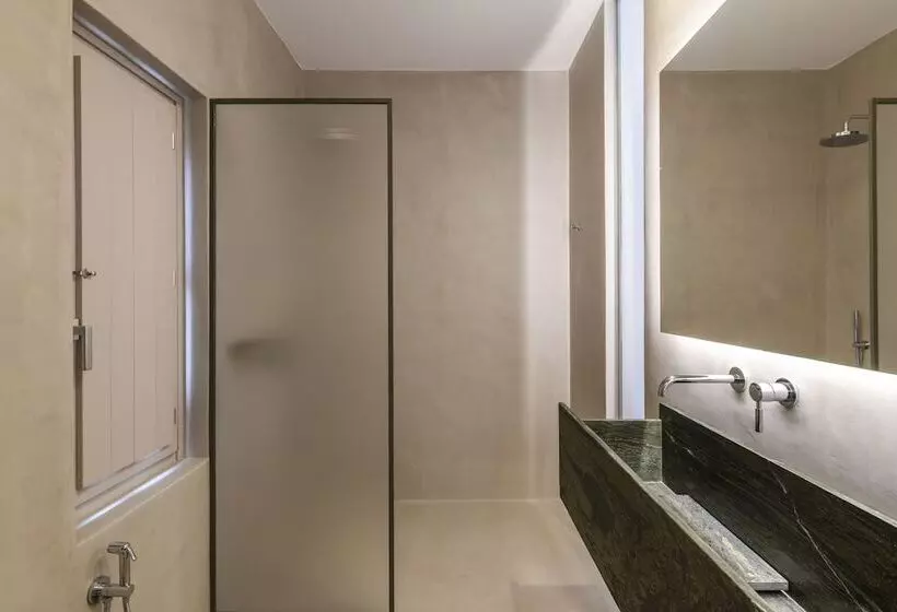 Muro Suites