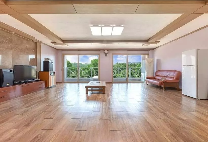 Namyangju Jeongwon Pension