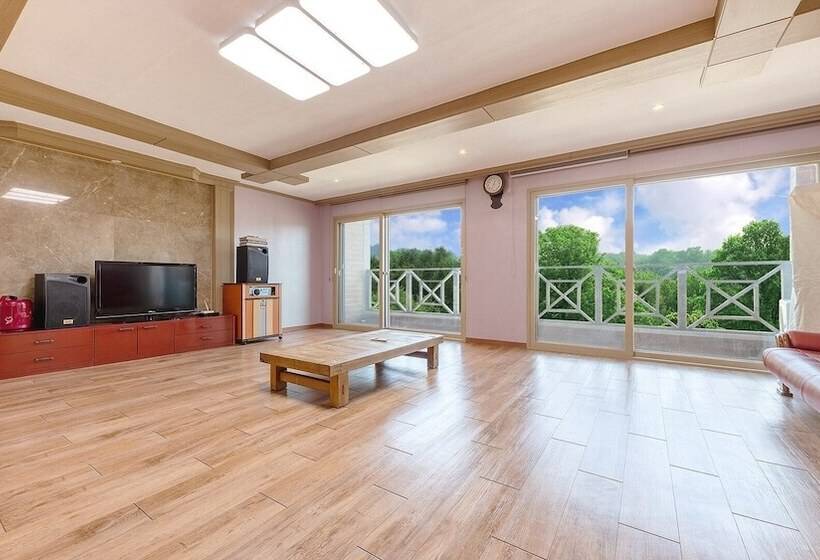 Namyangju Jeongwon Pension