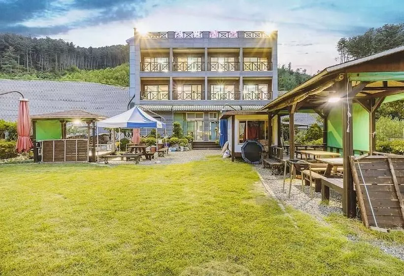 Namyangju Jeongwon Pension