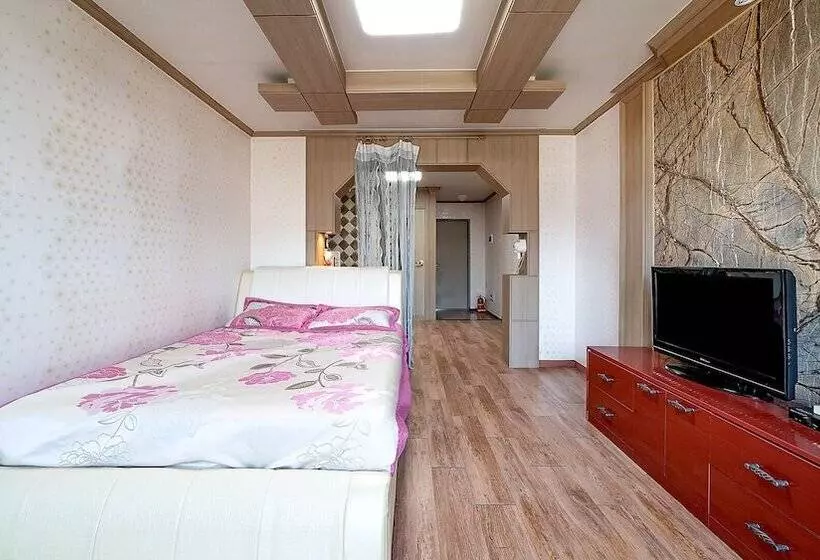 Namyangju Jeongwon Pension