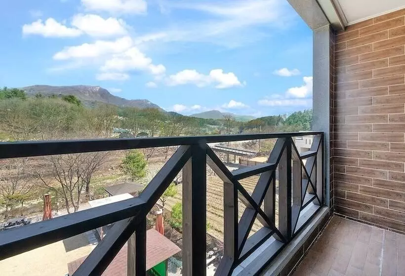 Namyangju Jeongwon Pension