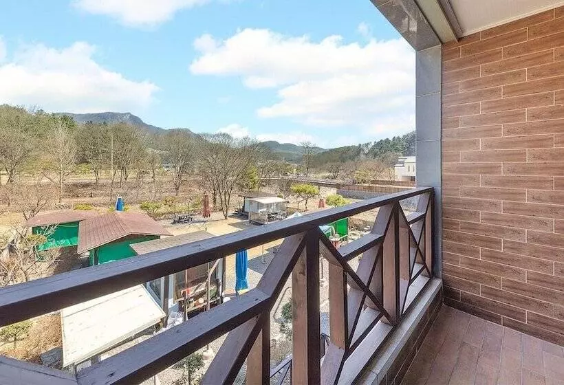 Namyangju Jeongwon Pension