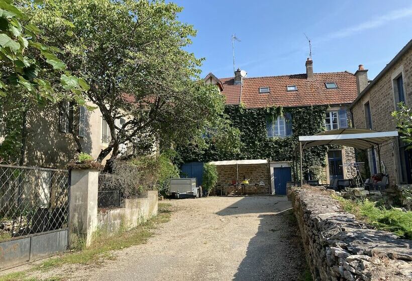 بنسيون Clos De Belle Roche