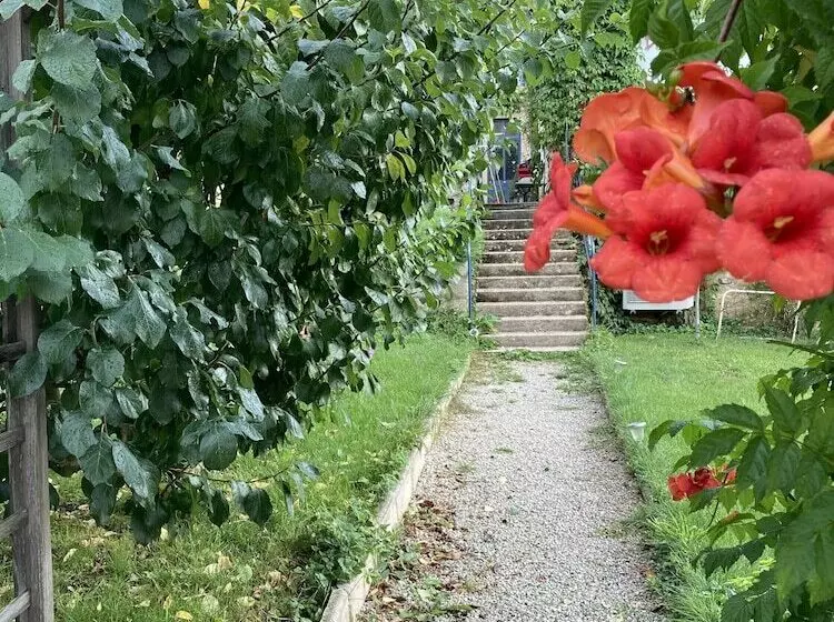 Majatalo Clos De Belle Roche