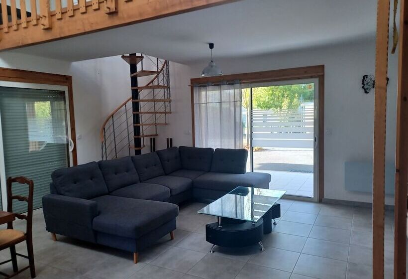 Majatalo Gîtes Les 2 Clos Au Pied Du Mont