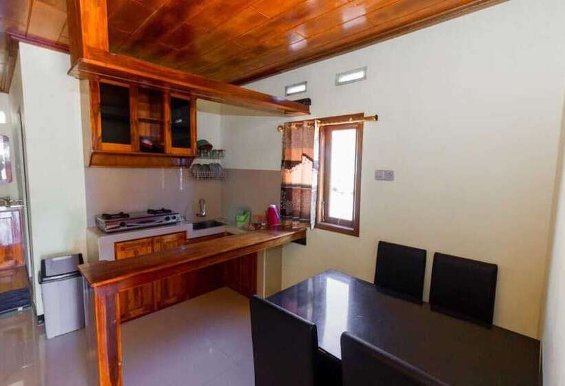 ペンション Homestay Umah Sare