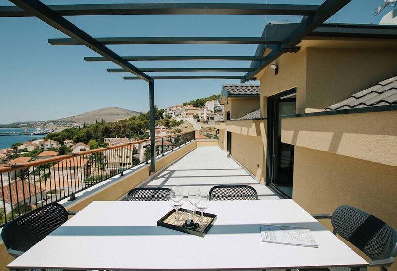 Pensió Oleander Urban Suites