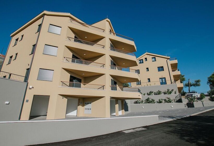 Pensió Oleander Urban Suites