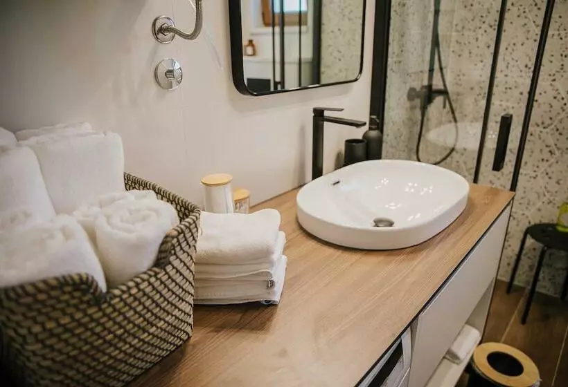 پانسیون Oleander Urban Suites